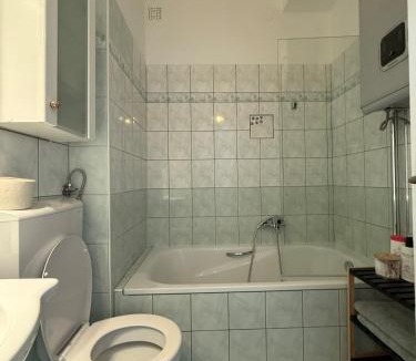 Lagymanyos Apartment | Buda's Crib - Quiet apatment with great access to the highlights, restaurants, shopping