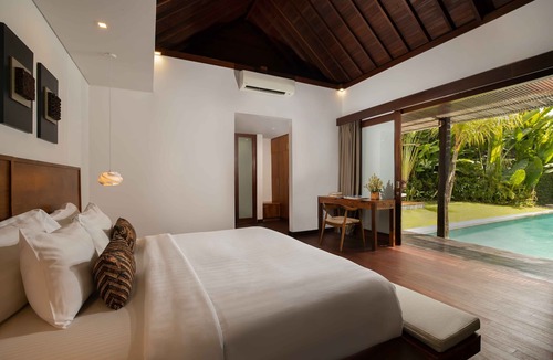 Berawa Villa | Centally located three bedroom private villa for 8 person in Canggu
