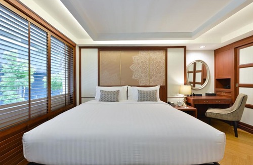 Wattana Hotel | Centre Point Sukhumvit Thong-Lo