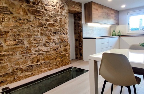 Sant Marti Sesgueioles Cottage | Charming village lodging to relax in the middle of nature