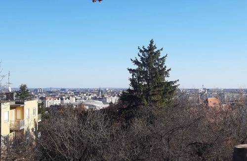 Lagymanyos Apartment | Charming 1-bedroom apartment with panorama in Budapest on Gellért Hill