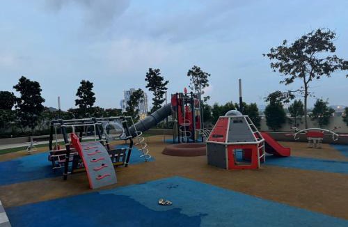 Kampung Bukit Dukong Apartment | Cheras Trader Garden 3 bedroom by JR