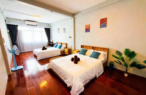 Pratunam Villa | Cloudy Nest Phayathai Entire 4 Storey House for 10PP 8-min Walk to BTS & Airport Link