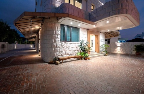Downtown George Town Condo | Codrington House - 1Bedroom 1Bathroom 2Carpark