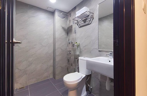 Pudu Hotel | Collection O Bukit Bintang Formerly Midaris