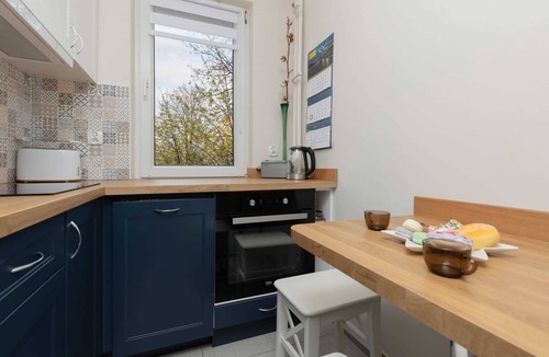 Rakowiec Apartment | Comfortable Apartment | Balcony and Close to the Park