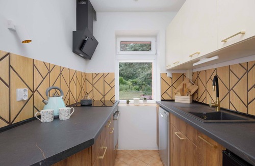 Wawer House | Comfortable Apartment with Garden | Two Parking Spaces