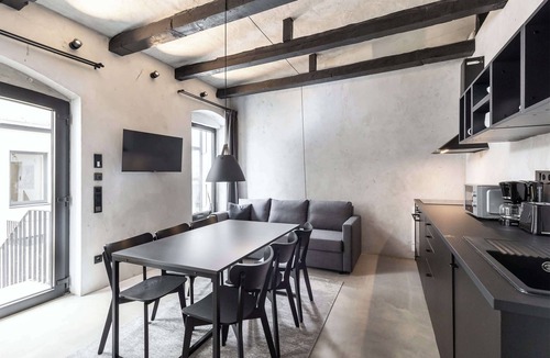 Weissensee Apartment | Concrete Loft Duplex (40sqm) near Antonplatz