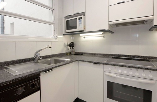 La Vila Olimpica del Poblenou Apartment | Cosy apartment for 3 guests with A/C, WIFI and TV