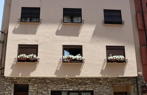 Buira Apartment | Cosy Rustic Apartment in the Pyrenees
