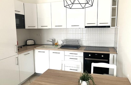 Erzsebetvaros Apartment | Courtyard by Urban Living