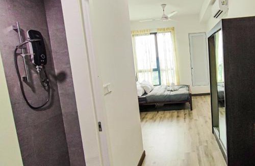 Kampung Pantai Dalam Apartment | Cozy Loft at Cubic Botanical KL by HCK