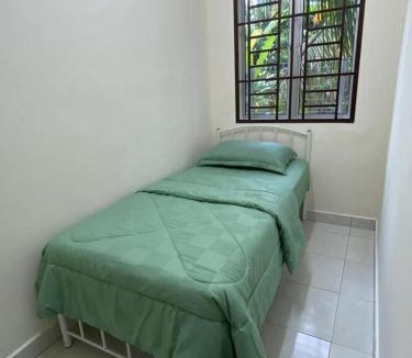 Pulau Indah House | D`Cycas Homestay Pulau Indah