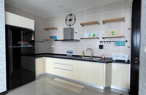 Medini Apartment | D'pristine 3 bedroom condo 10pax 3mins walk to Legoland!