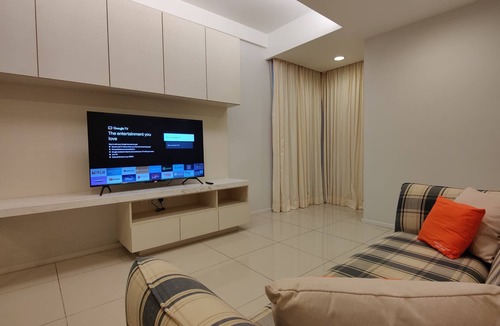 Taman Hock Ann Apartment | Dahlia Verve Suites KL Mid Valley 3 pax 2 bedroom