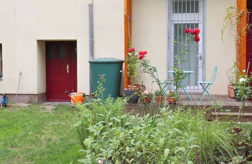Gesundbrunnen Apartment | DAS STUDIO: Tiny apartment with garden oasis in the middle of Berlin