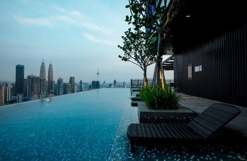 Titiwangsa Apartment | Deluxe King Suite with Twin Tower View 27