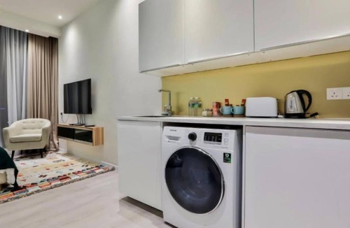 Titiwangsa Apartment | Deluxe King Suite with Twin Tower View 28