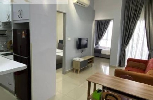 Taman Setapak Condo | Deluxe Room at Ayuman Suites, Gombak with KL City View