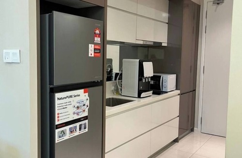 Sri Hartamas Apartment | Designer Suite 4Pax | Bathtub | Netflix | Parking