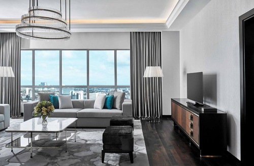Malacca City Hotel | Doubletree by Hilton Melaka