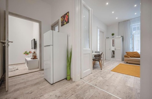 Belso-Ferencvaros Apartment | Dual 2BR Comfort Escape with 2 Bathroom by NW