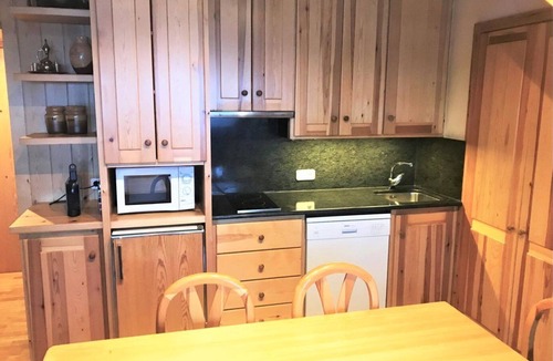 La Molina Apartment | Duplex 3 Bed Parking, Ski Storage & Games Room