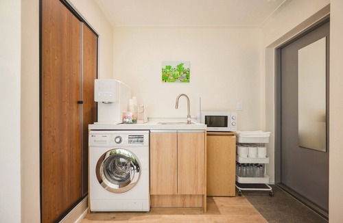 Sinchon-dong Hotel | EASY STAY in Sinchon Hongdae