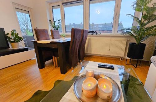 Meppen Apartment | EcoCube 142 - Balkon, 3Zimmer, Schlafsofa, Waschmaschine, Backofen, 6Pers
