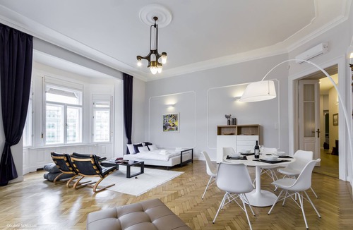 Inner City Budapest Apartment | Elisabeth Deco Suite, WiFi, AC on 78 sq.meters 1 BR, 2 BA in the Downtown