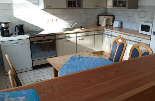 Frohnau Apartment | Elno's Feriendomizil/Also suitable for fitters