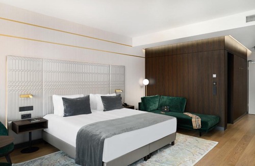 Inner City Budapest Hotel | Emerald Hotel by Continental Group