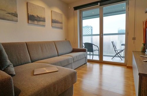El Port Apartment | Apartment in front of Fira Gran Via