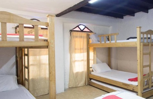 San Jeronimo House | Escápate a una Finca acogedora en San Jerónimo con piscina, jacuzzi y más.