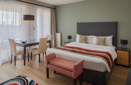 Corvin negyed Hotel | Escala Hotel & Suites