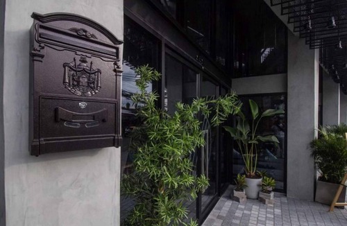 Thon Buri House | Family Suite Retreat | Bangkok Comfort