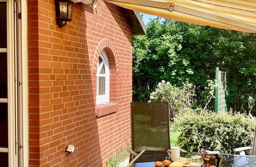 Krummhoern House | Feha Tied - Ferienhaus, Dusche und Bad, WC, 2 Schlafräume