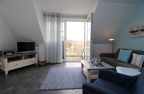 Althagen Apartment | Ferienwohnung mit Boddenblick und 2 Balkonen, Direkt am Ahrenshooper Hafen