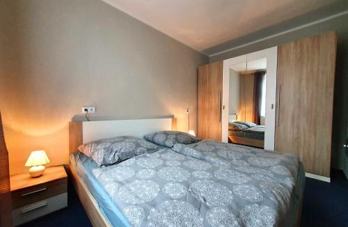 Mandelholz Apartment | Ferienwohnung "Das alte E-Werk" mit Kamin