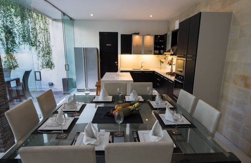 Central Seminyak Villa | Free Rooms! Seminyak Bali Modern Walk to Beach Shopping New and Clean