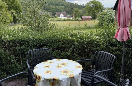 Holenberg House | Friedel, Vacation Home, Shower, Toilet, 2 Bedrooms - Holenberg Vacation Homes