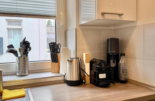 Oldenburg Apartment | Gemütliche Ferienwohnung Oldenburg City mit Terrasse und Wohnzimmer im Erdgeschoss N28L