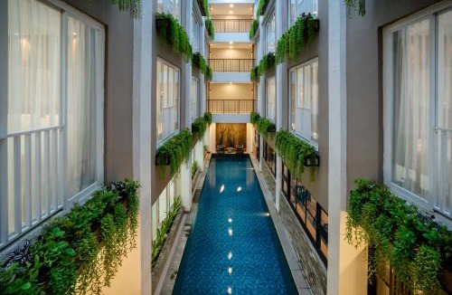 Sunset Road Hotel | Grand Inkuta