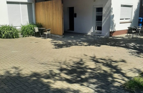 Uttel Apartment | Ground floor apartment in a central location near the museum harbor