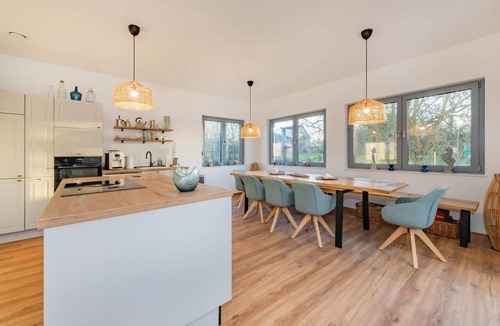 Usedom House | "Haffhus" Vacation Home with a Balcony, Terrace, and 2 Bathrooms - Modern Vacation Home