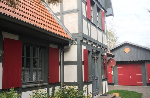 Potzlow House | Half-timbered house on the lake for groups up to 23 guests, with event room and extra kitchen