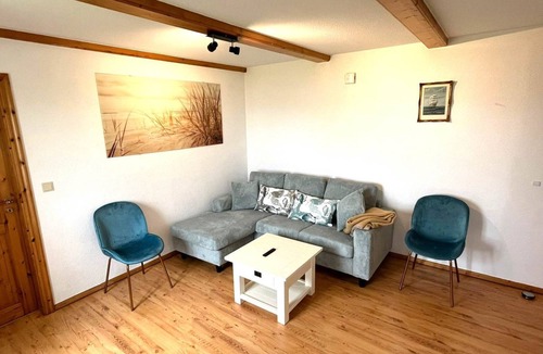 Hallig Langeneß Apartment | Hallig Hüs 1 - Experience relaxing days in our cozy apartment on