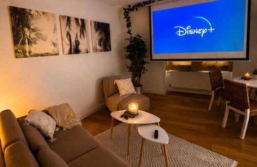 Magdeburg Apartment | Heimkino Dachterrasse Wlan+streams