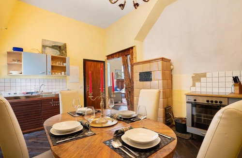 Calau Apartment | Holiday Apartment 'Wohnen Im Alten Rittergut' with Private Terrace, Private Garden and Wi-Fi