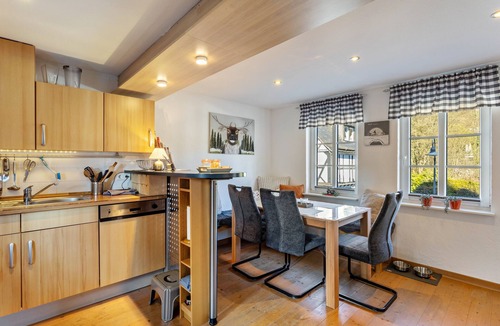 Bad Fredeburg House | Holiday Home 'Glücksschmiede' with Private Terrace and Wi-Fi